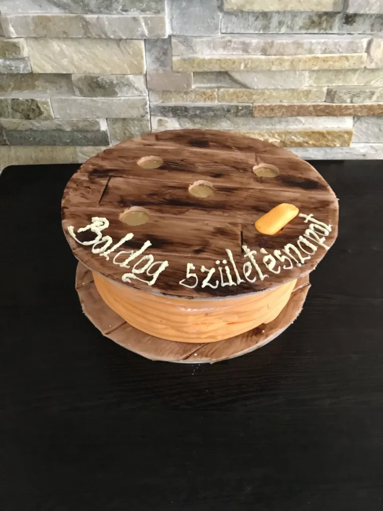 Elkészült torta